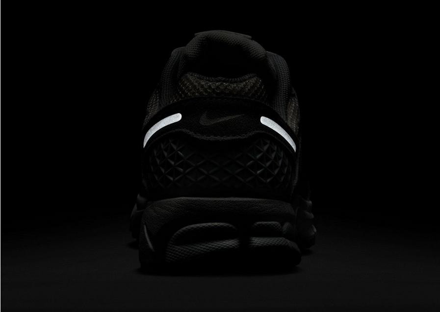 Nike Air Zoom Vomero 5 Γυναικεία Παπούτσια